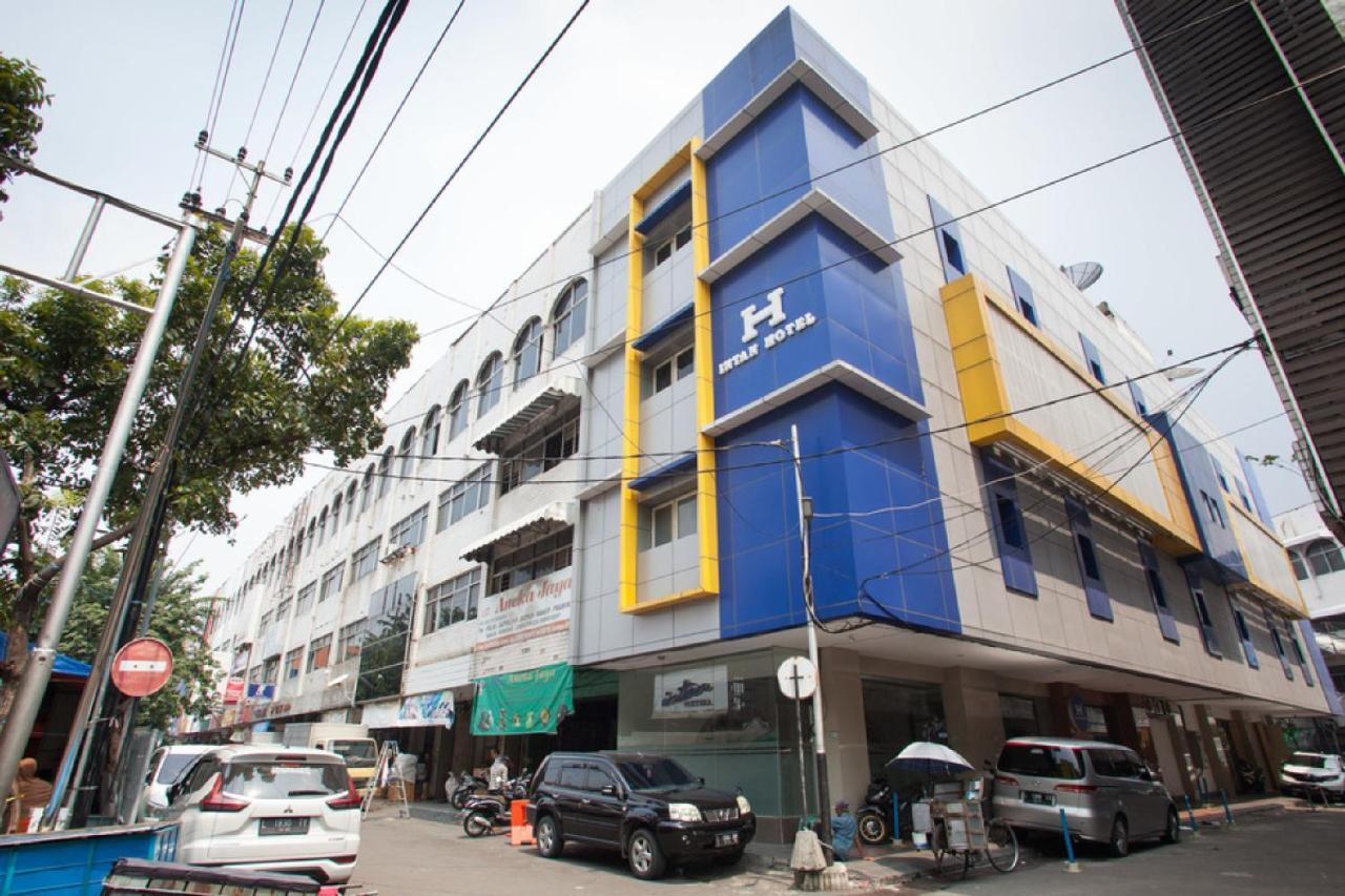 מלון Kapasari Reddoorz Near Pasar Turi Station מראה חיצוני תמונה